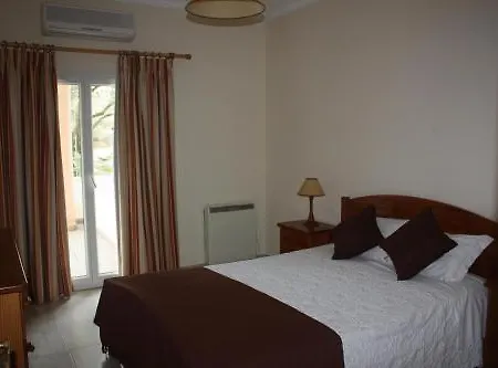 Coral Do Vau Aparthotel 3*