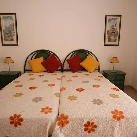 Apartahotel Coral Do Vau