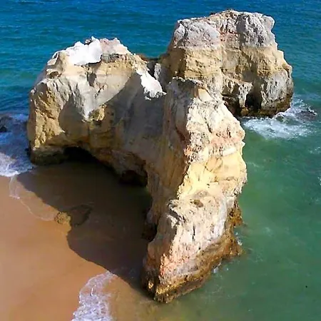 Ξενοδοχείο με διαμερίσματα Coral Do Vau 4*