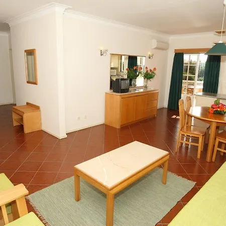 아파트호텔 Coral Do Vau