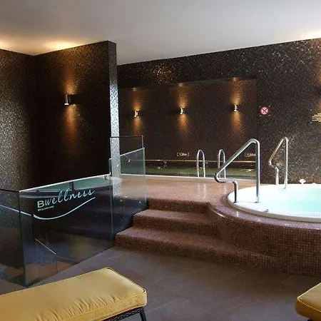 Coral Do Vau 아파트호텔