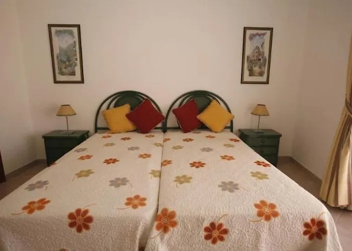 Coral Do Vau アパートホテル 4*