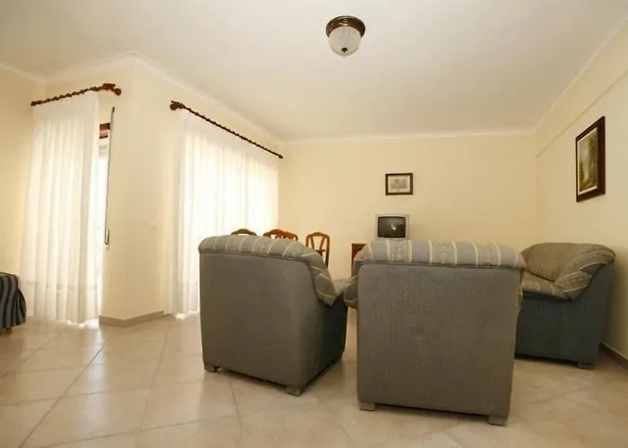 Lejlighedshotel Coral Do Vau 4*