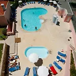 Hotel apartamentowy Coral Do Vau